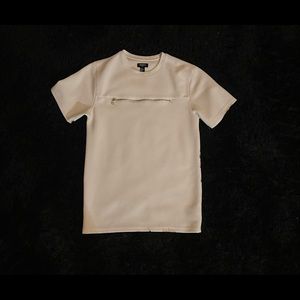 White short sleeve shirt